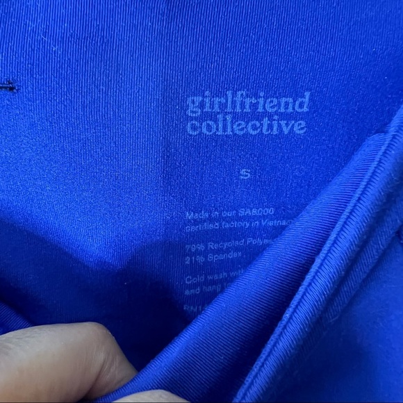 Girlfriend Collective- Cropped High Waist Leggings in Pansy Purple- SM - Picture 7 of 9